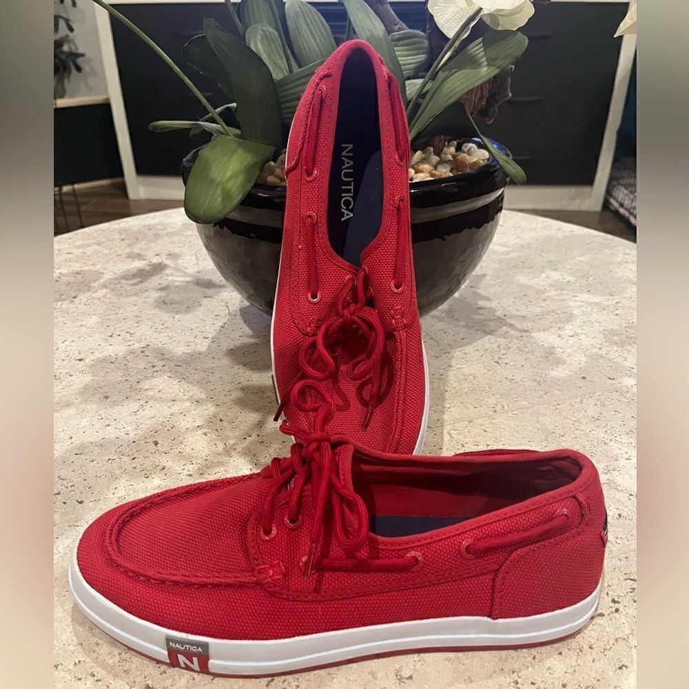 New Mens Nautica red casual boat shoes size 9.5